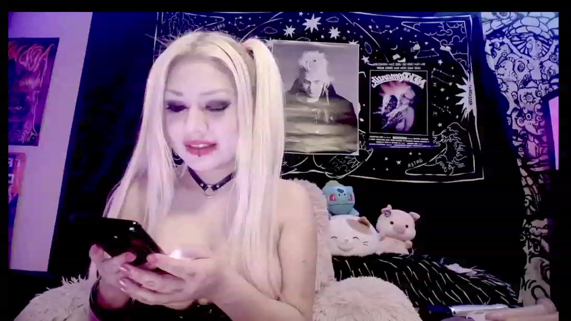 Gallery image thumbnail from BloodAngel_'s myfreecams stream on, 06/11/2023, 17:22 image 12 of 20