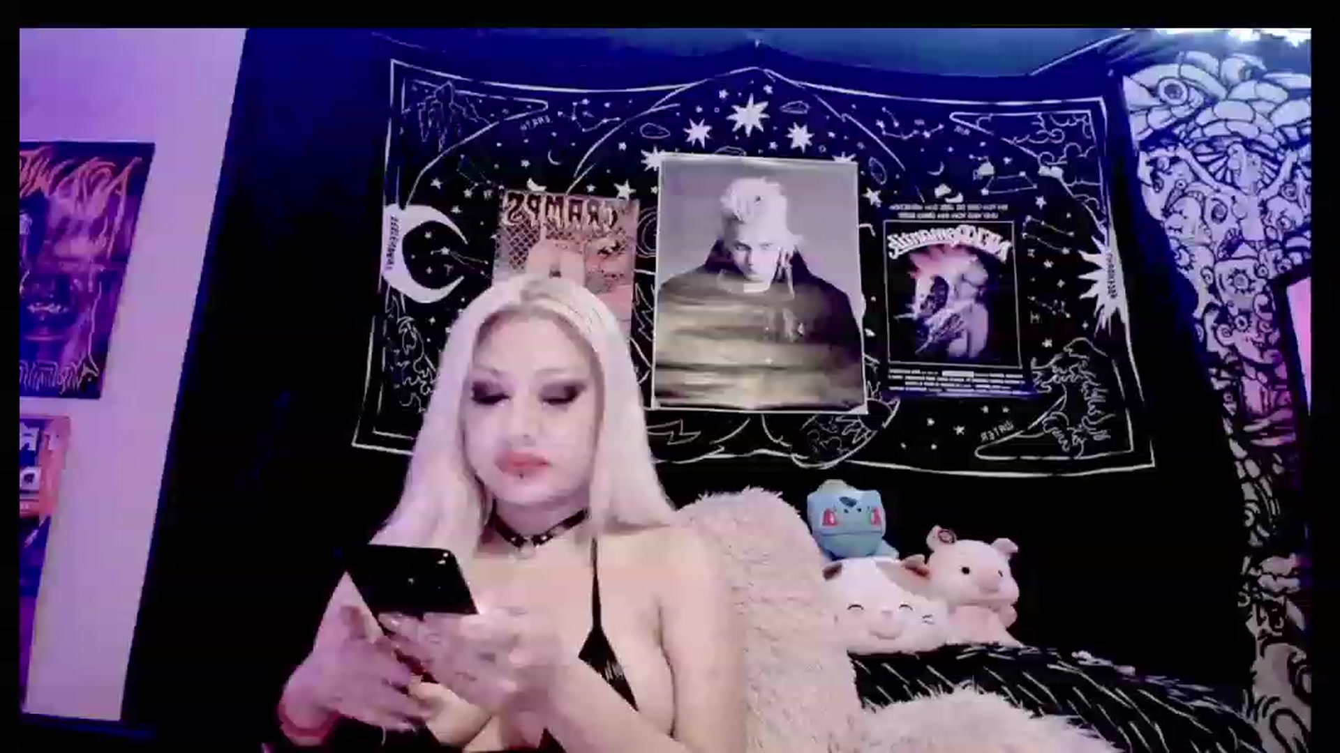 Gallery image thumbnail from BloodAngel_'s myfreecams stream on, 06/16/2023, 02:31 image 18 of 20