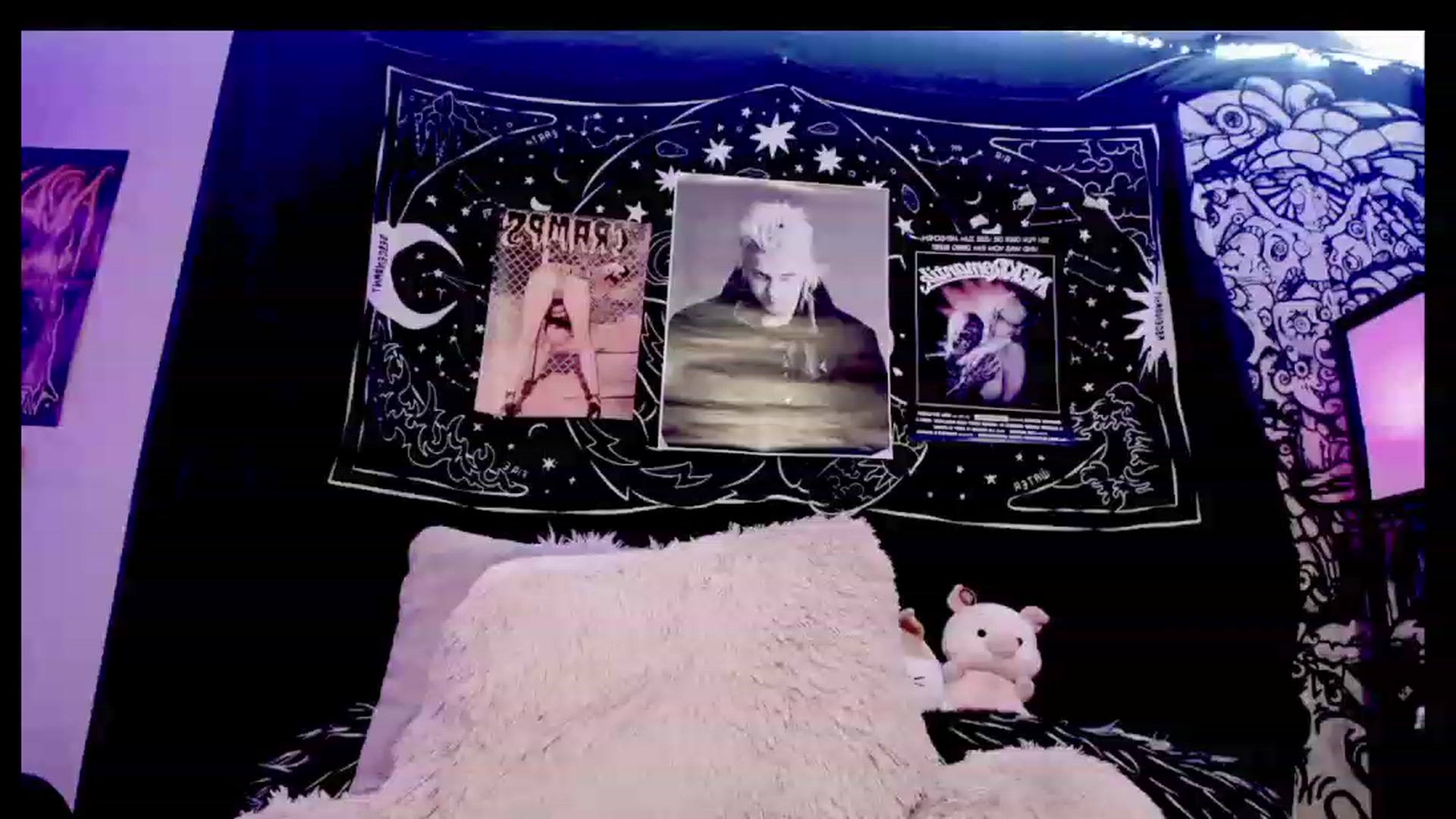 Gallery image thumbnail from BloodAngel_'s myfreecams stream on, 06/18/2023, 20:36 image 18 of 20
