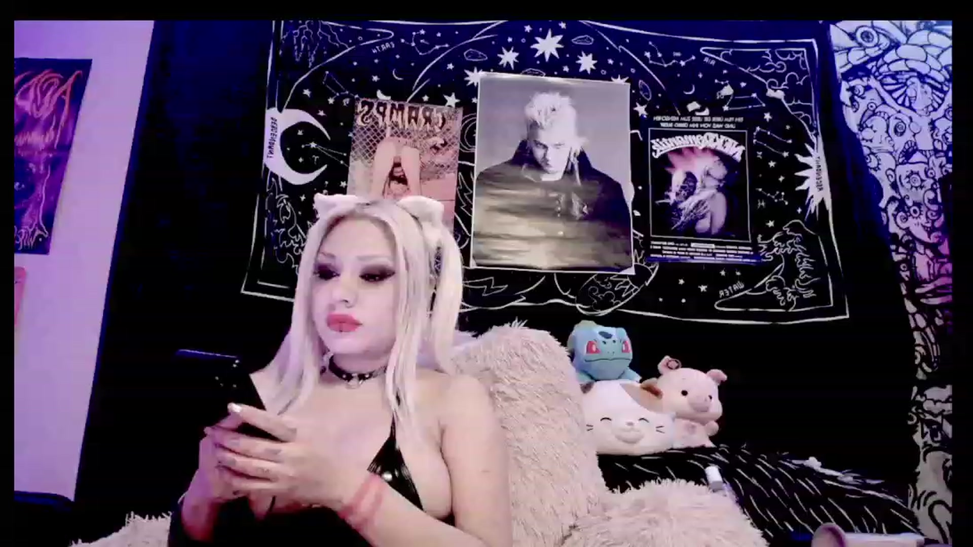 Gallery image thumbnail from BloodAngel_'s myfreecams stream on, 06/20/2023, 24:03 image 16 of 20
