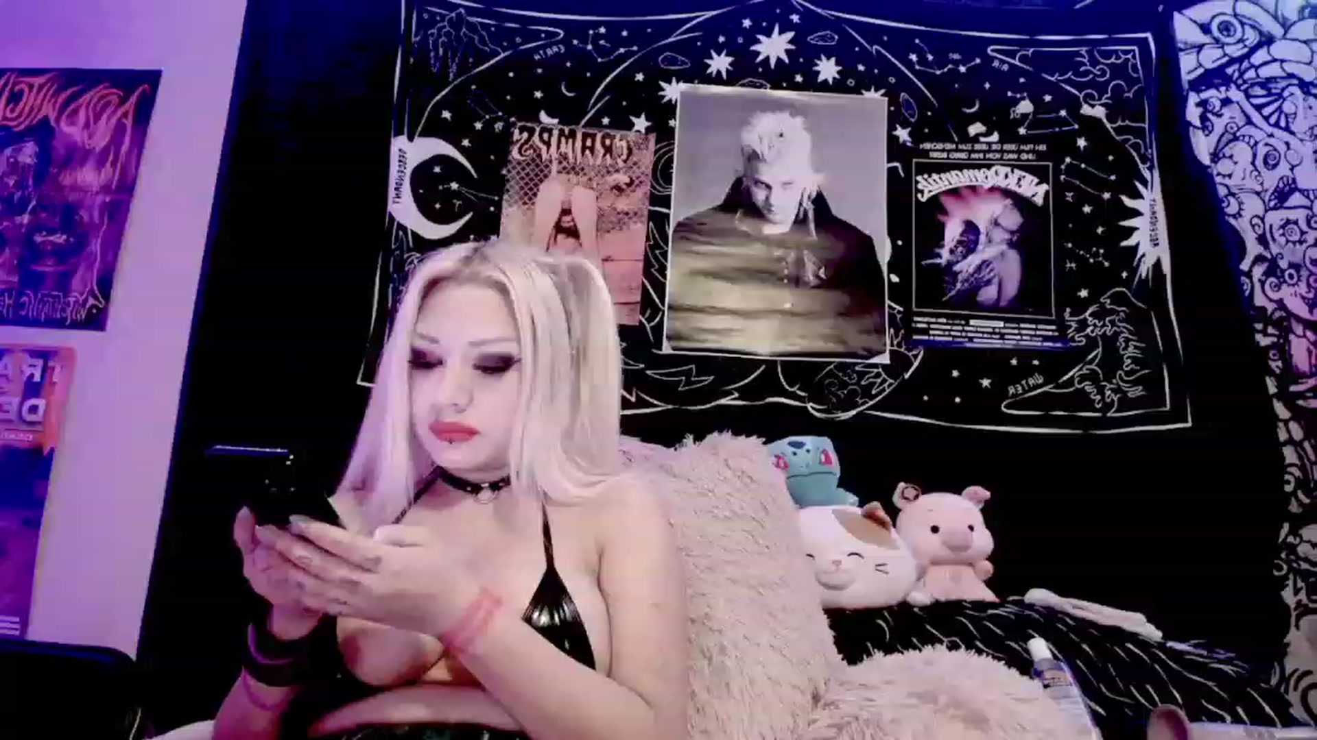 Gallery image thumbnail from BloodAngel_'s myfreecams stream on, 06/20/2023, 21:57 image 13 of 20