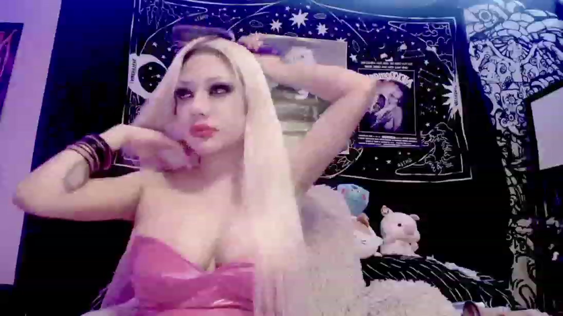Gallery image thumbnail from BloodAngel_'s myfreecams stream on, 07/10/2023, 02:43 image 15 of 20