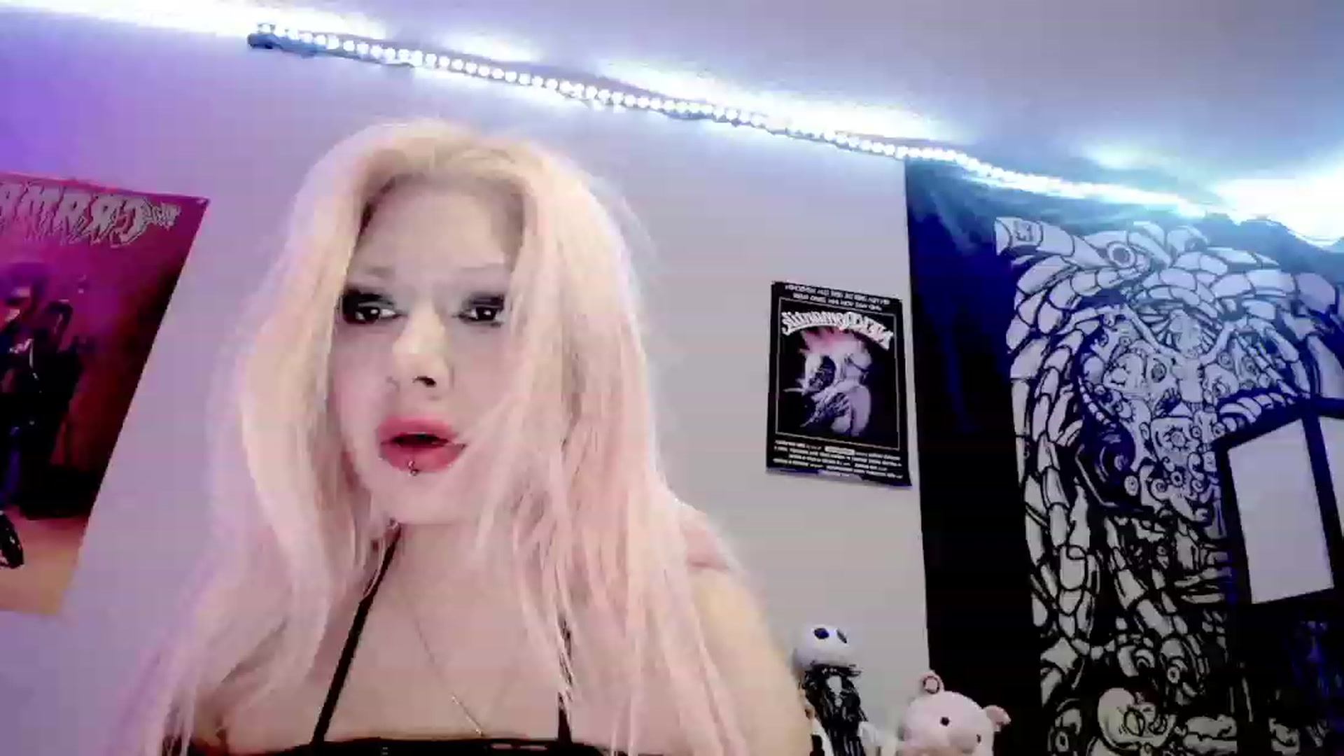 Gallery image thumbnail from BloodAngel_'s myfreecams stream on, 08/03/2023, 23:45 image 4 of 20