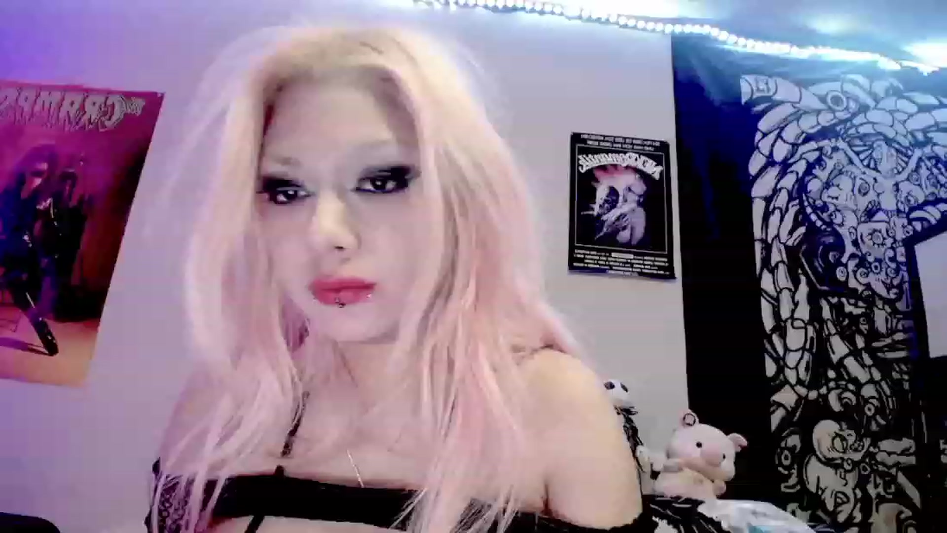 Gallery image thumbnail from BloodAngel_'s myfreecams stream on, 08/03/2023, 23:45 image 2 of 20