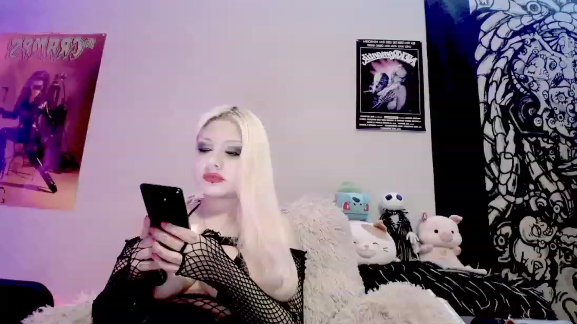 Gallery image thumbnail from BloodAngel_'s myfreecams stream on, 08/18/2023, 23:39 image 15 of 20