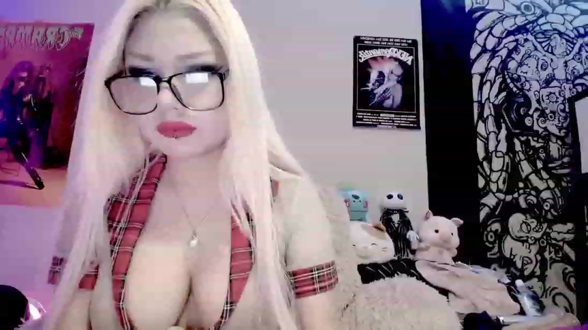 Gallery image thumbnail from BloodAngel_'s myfreecams stream on, 08/20/2023, 11:05 image 16 of 20