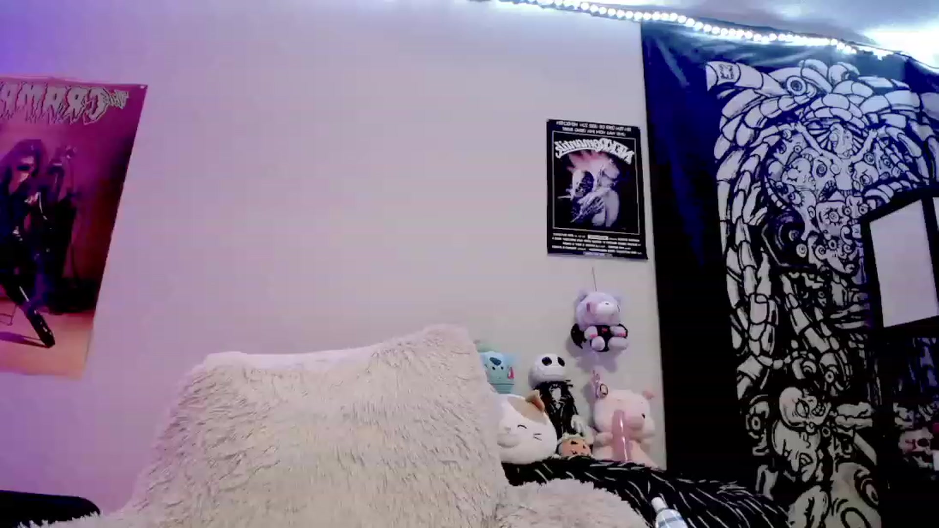 Gallery image thumbnail from BloodAngel_'s myfreecams stream on, 09/16/2023, 21:18 image 18 of 20