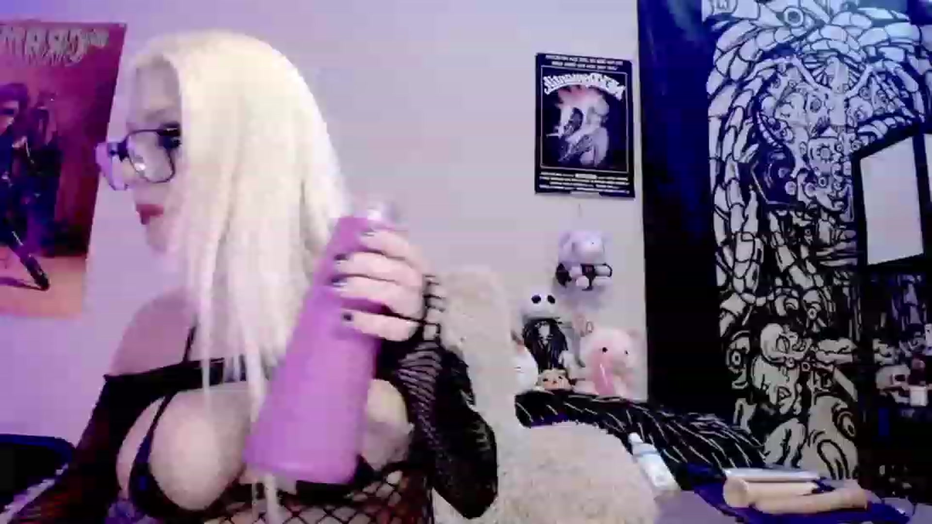Gallery image thumbnail from BloodAngel_'s myfreecams stream on, 09/17/2023, 05:06 image 9 of 20