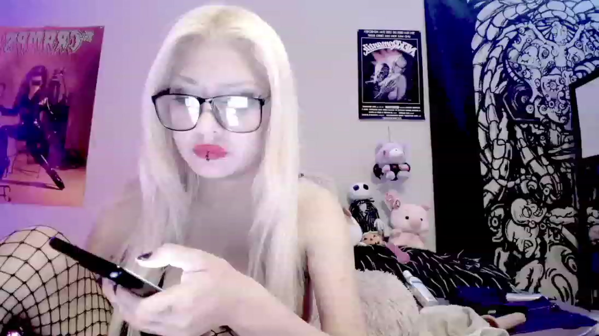 Gallery image thumbnail from BloodAngel_'s myfreecams stream on, 09/17/2023, 17:42 image 10 of 20
