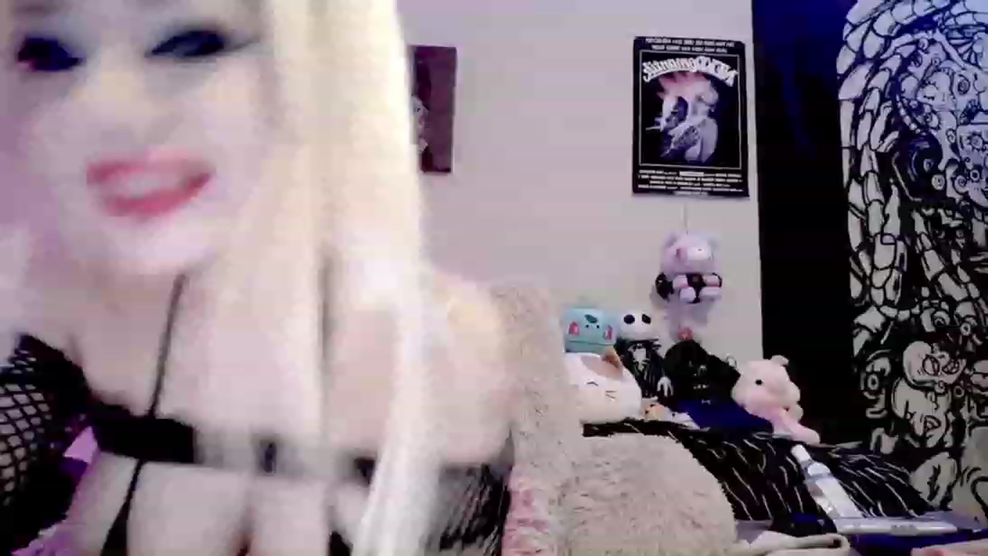 Gallery image thumbnail from BloodAngel_'s myfreecams stream on, 09/23/2023, 21:32 image 4 of 20