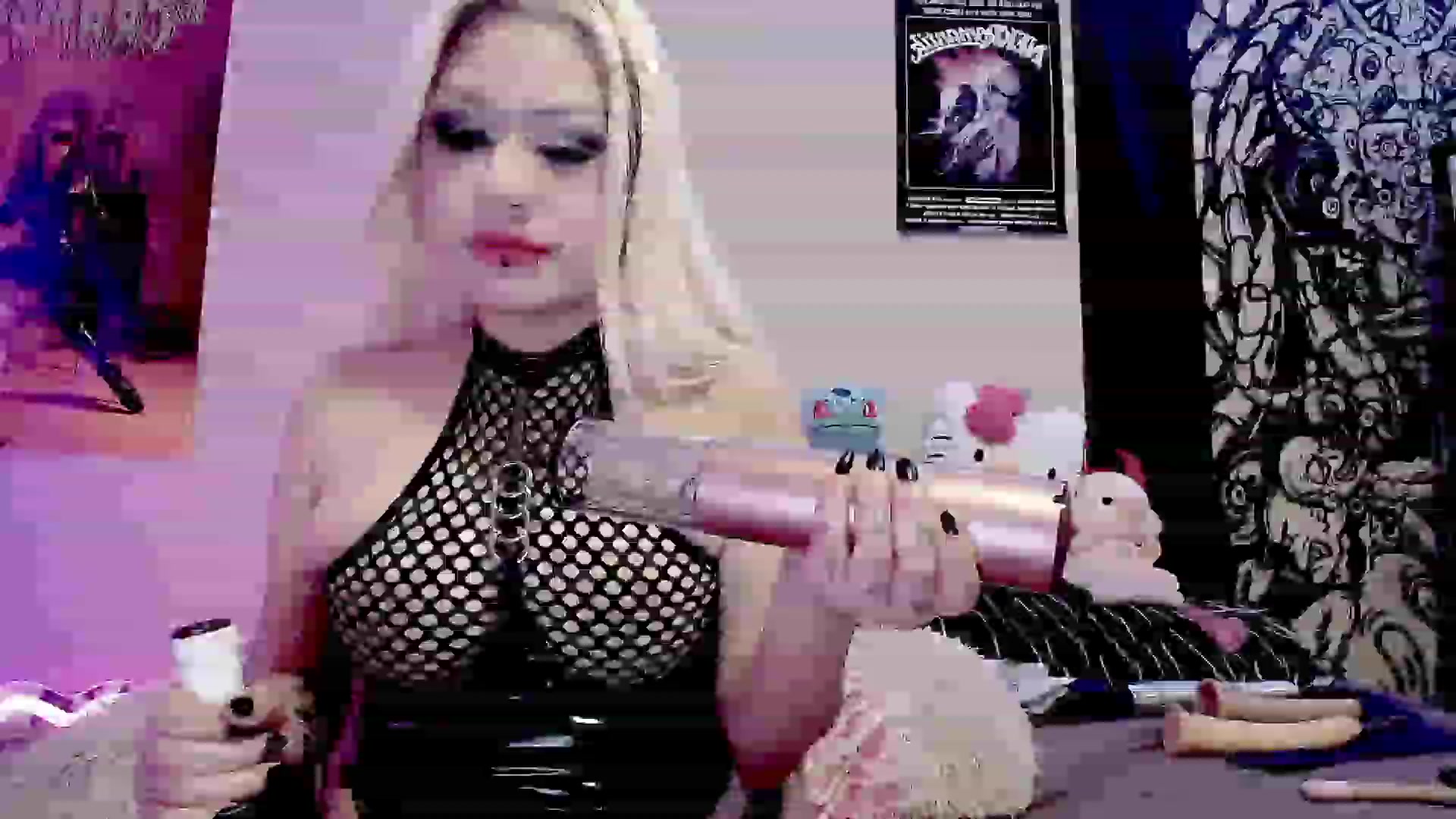 Gallery image thumbnail from BloodAngel_'s myfreecams stream on, 10/08/2023, 05:34 image 4 of 20