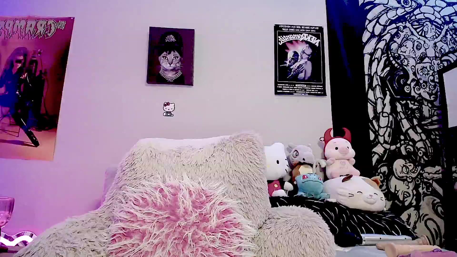 Gallery image thumbnail from BloodAngel_'s myfreecams stream on, 10/11/2023, 20:32 image 6 of 20