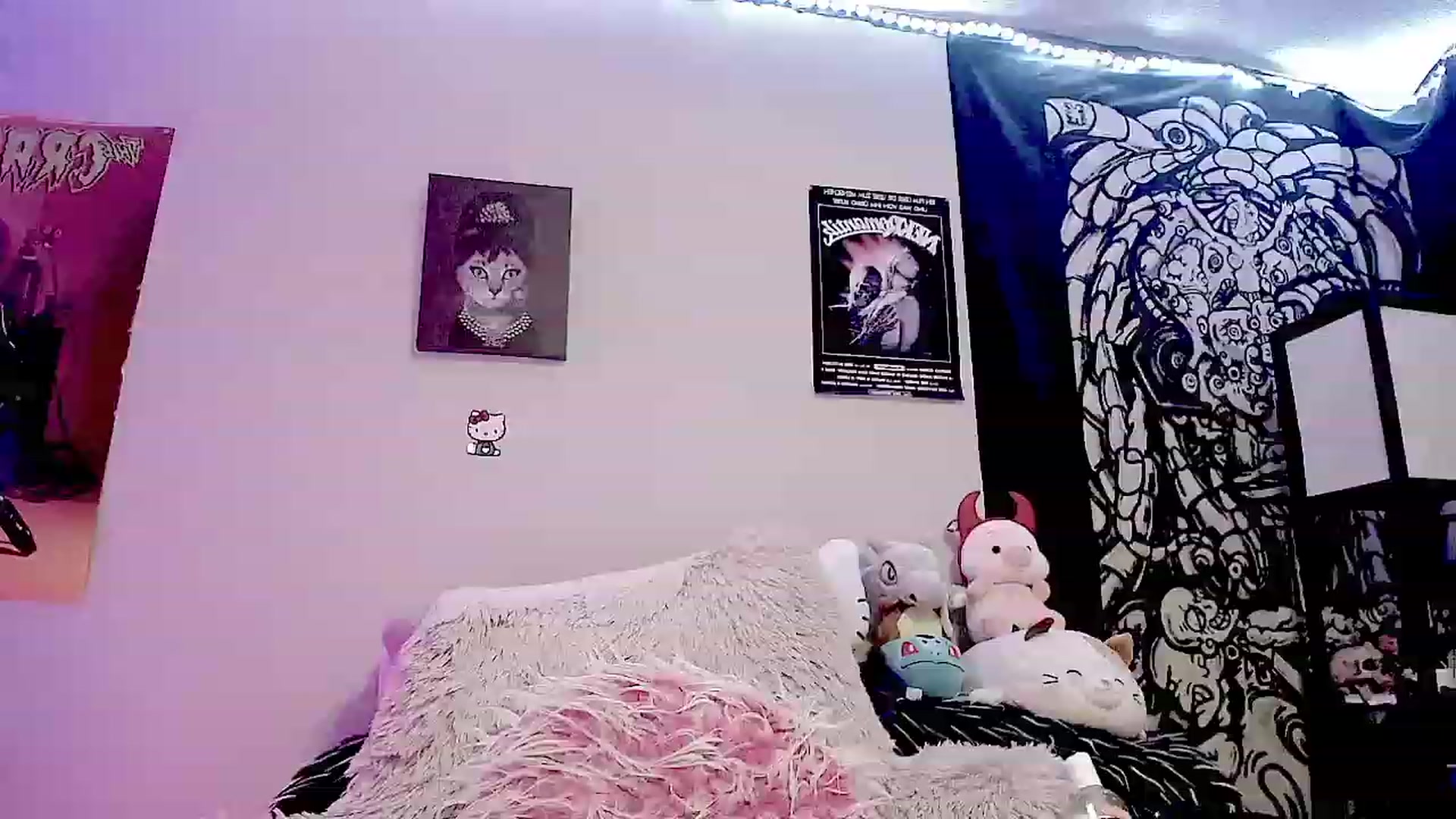 Gallery image thumbnail from BloodAngel_'s myfreecams stream on, 10/14/2023, 13:38 image 15 of 20