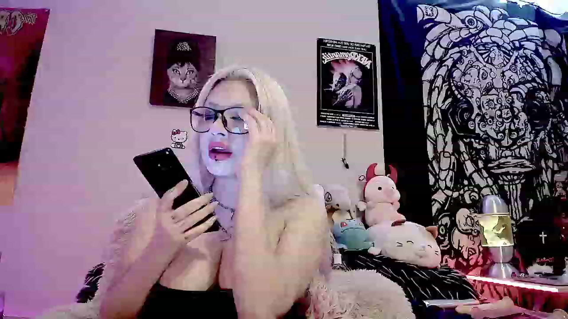 Gallery image thumbnail from BloodAngel_'s myfreecams stream on, 11/19/2023, 05:14 image 8 of 20