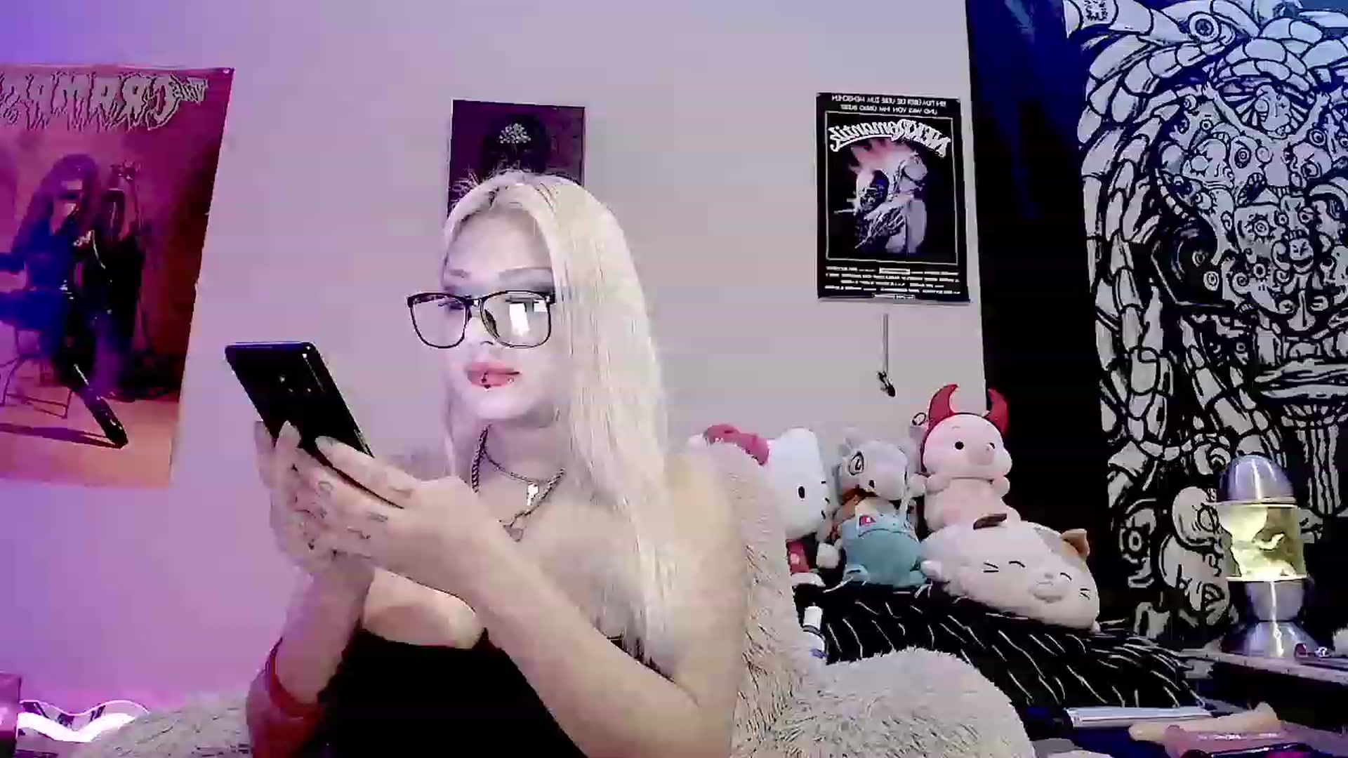 Gallery image thumbnail from BloodAngel_'s myfreecams stream on, 11/20/2023, 03:49 image 13 of 20