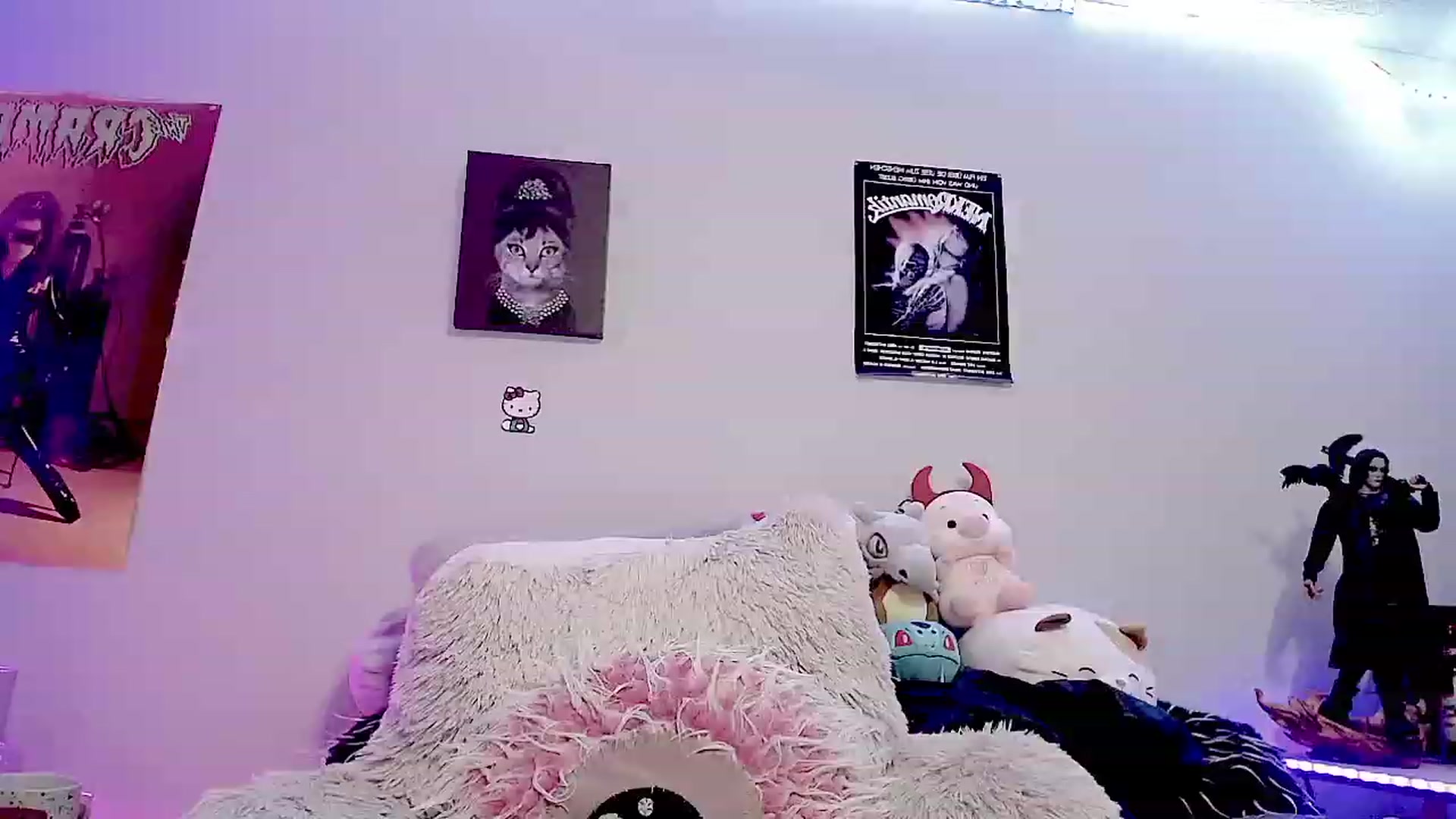 Gallery image thumbnail from BloodAngel_'s myfreecams stream on, 11/30/2023, 07:26 image 6 of 20