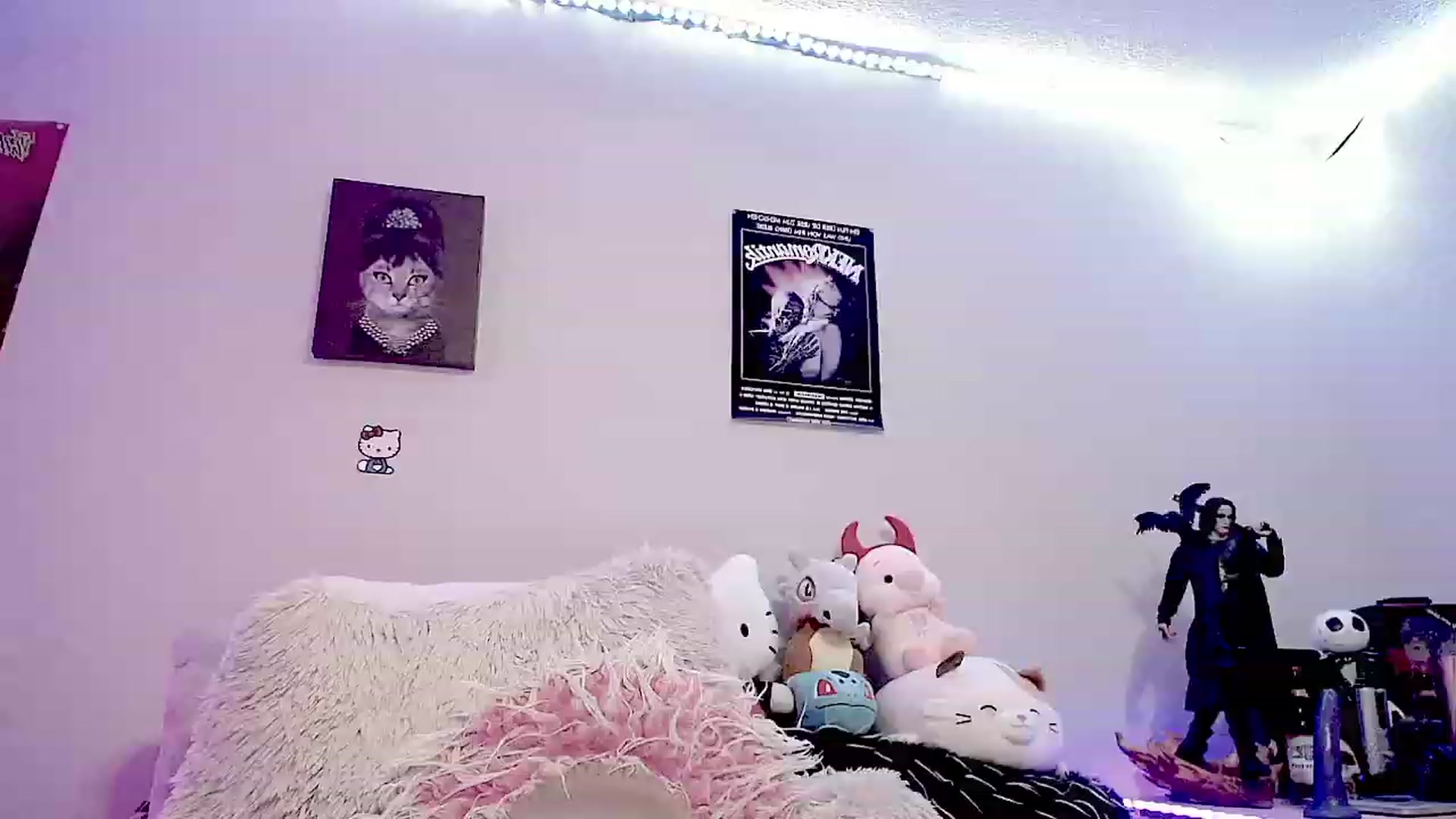 Gallery image thumbnail from BloodAngel_'s myfreecams stream on, 12/05/2023, 02:59 image 15 of 20