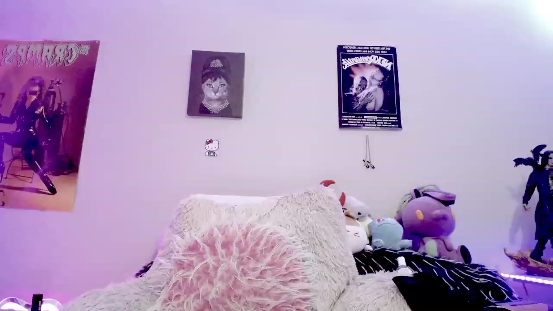 Gallery image thumbnail from BloodAngel_'s myfreecams stream on, 12/25/2023, 14:41 image 4 of 20