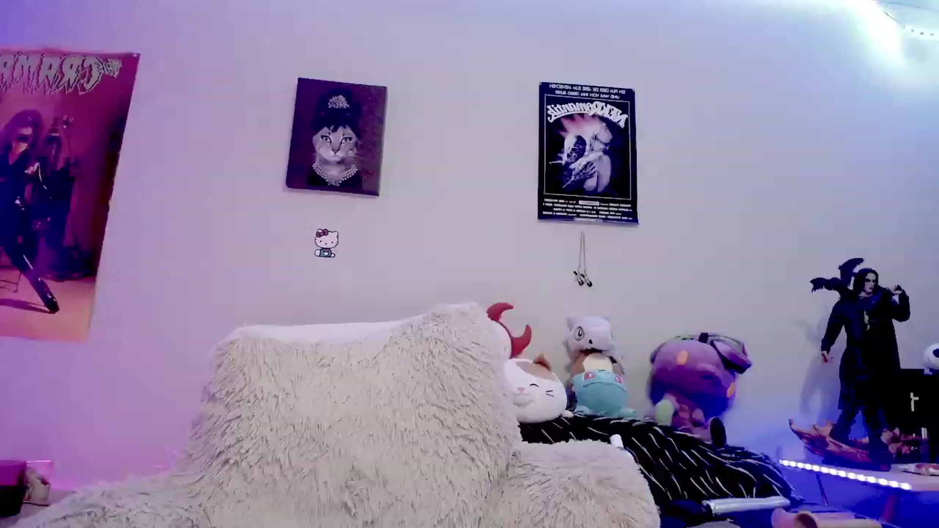 Gallery image thumbnail from BloodAngel_'s myfreecams stream on, 12/26/2023, 22:41 image 5 of 20