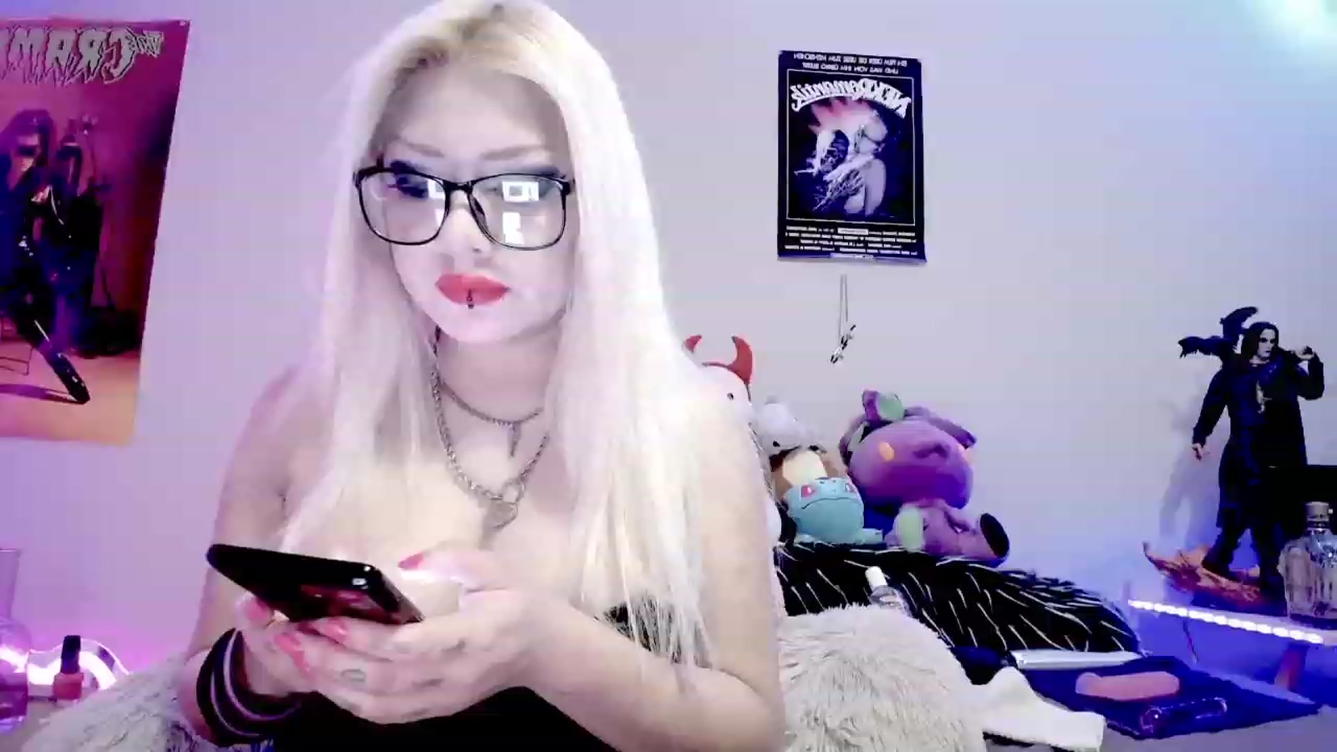 Gallery image thumbnail from BloodAngel_'s myfreecams stream on, 01/05/2024, 23:24 image 10 of 20