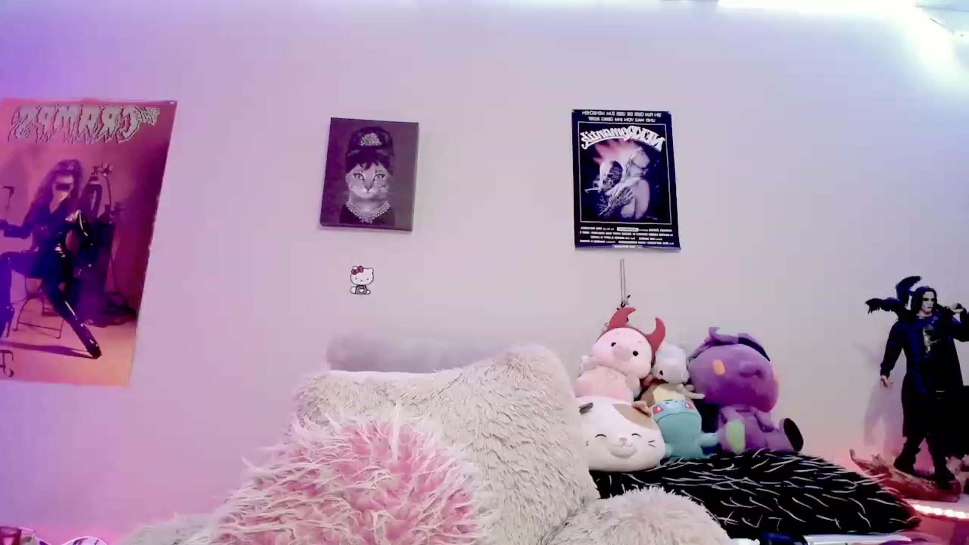 Gallery image thumbnail from BloodAngel_'s myfreecams stream on, 01/13/2024, 19:41 image 5 of 20