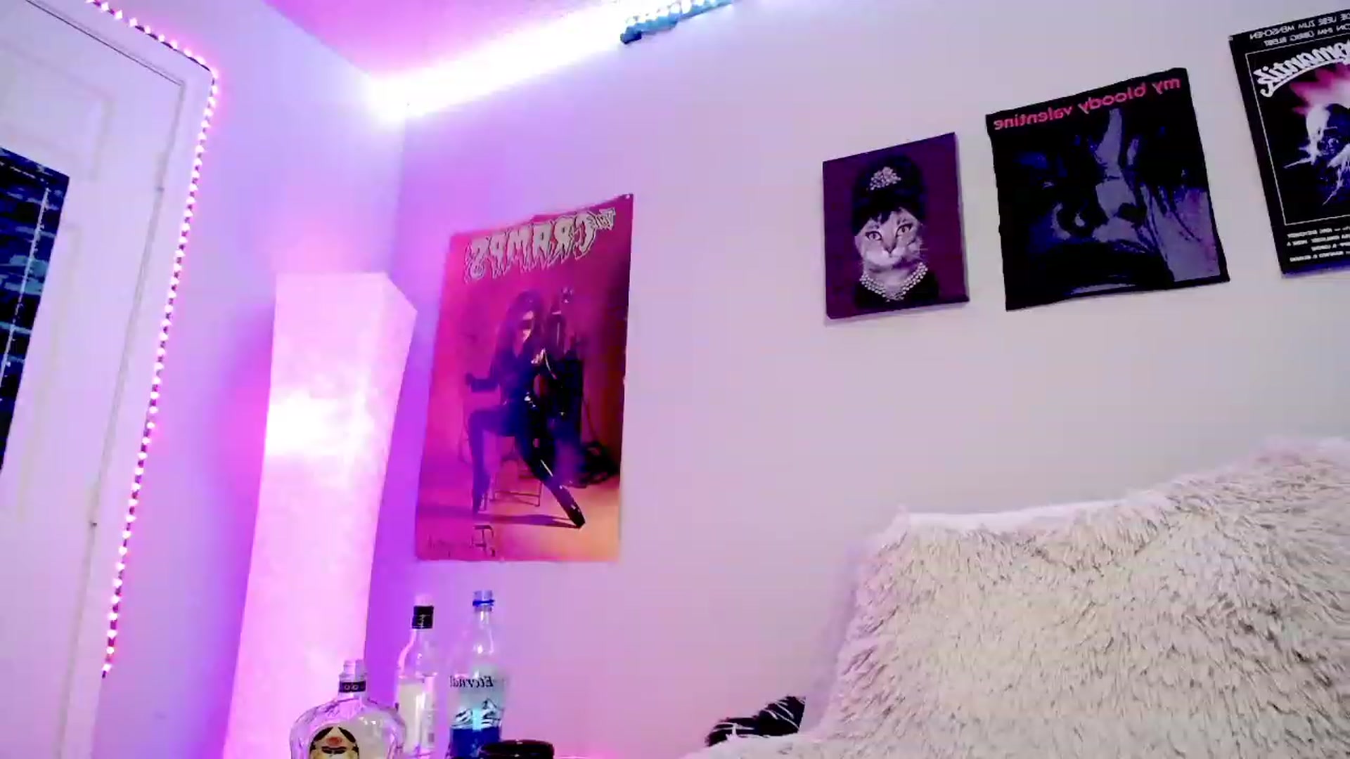 Gallery image thumbnail from BloodAngel_'s myfreecams stream on, 01/25/2024, 17:04 image 13 of 20