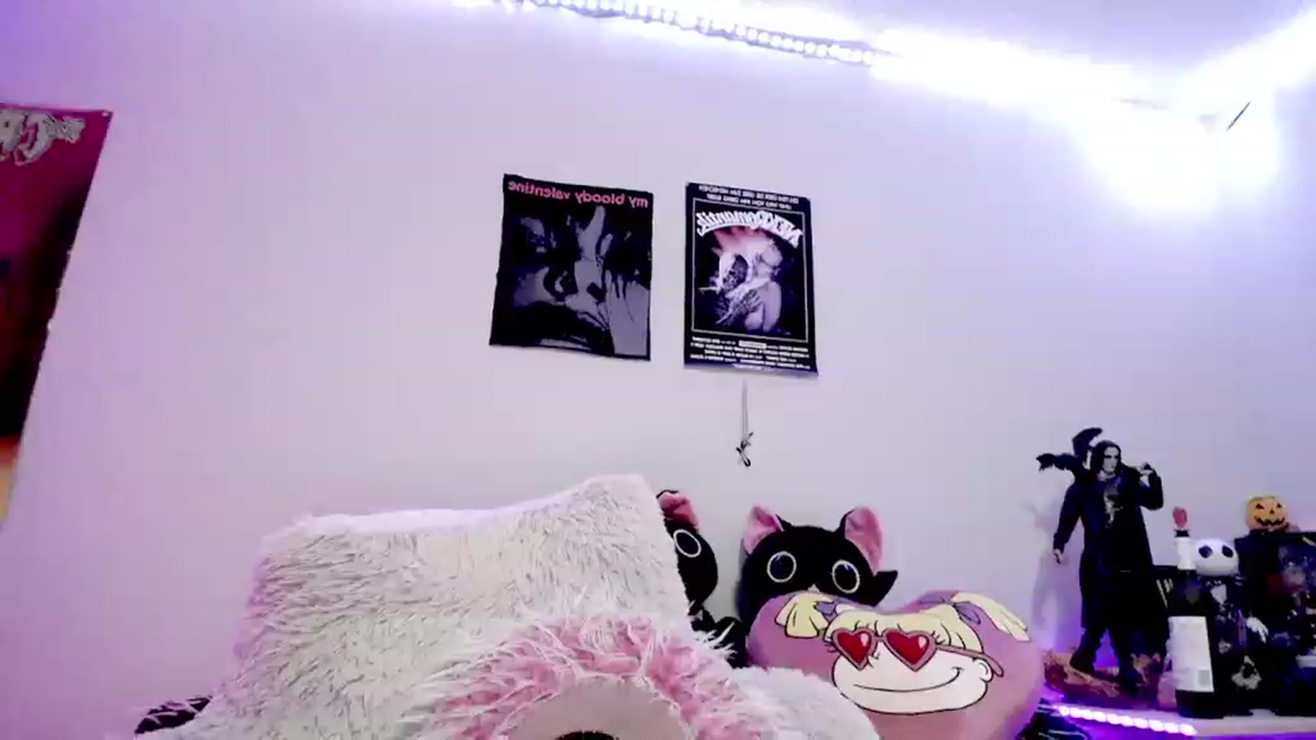 Gallery image thumbnail from BloodAngel_'s myfreecams stream on, 01/30/2024, 20:29 image 16 of 20