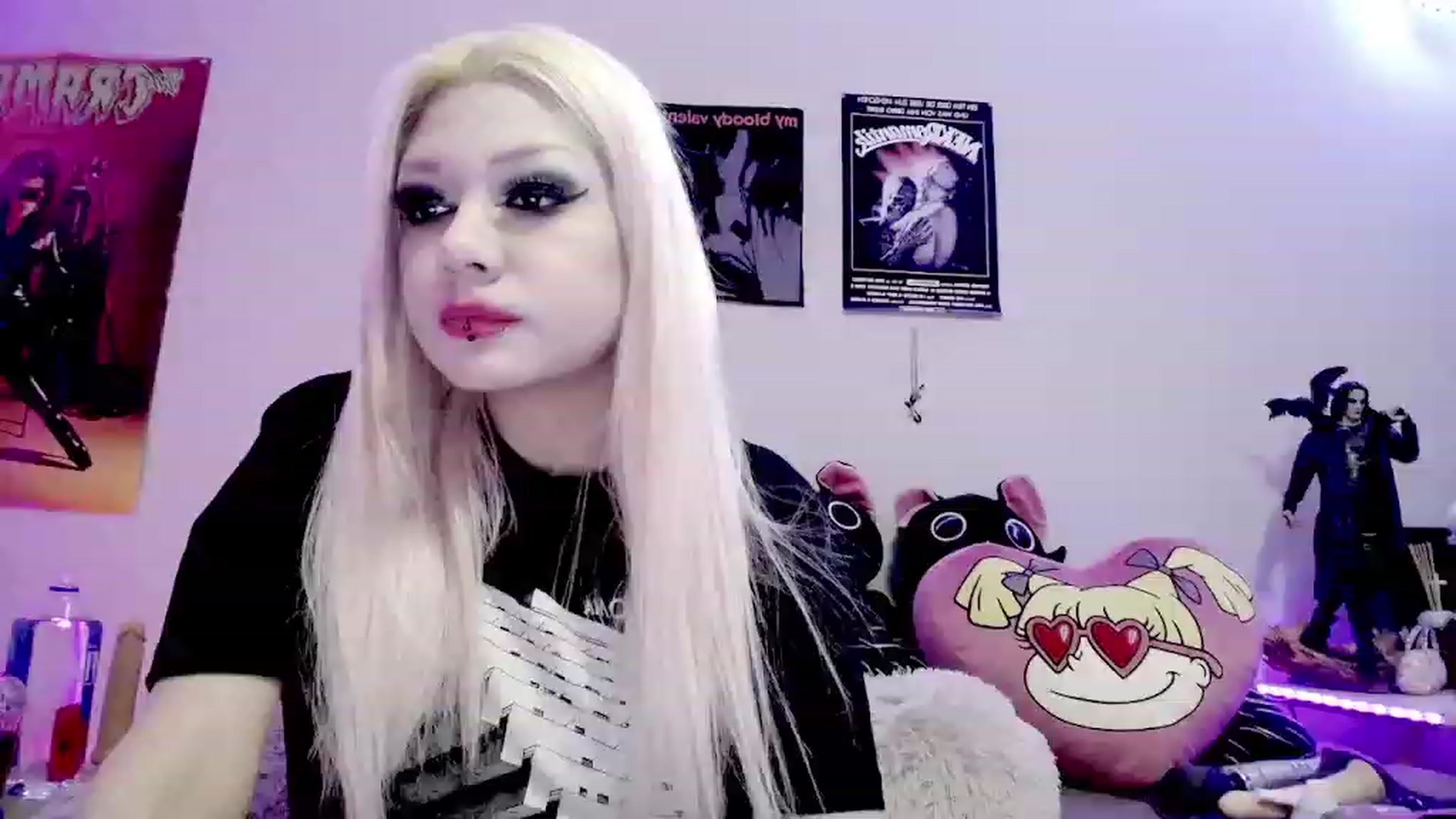 Gallery image thumbnail from BloodAngel_'s myfreecams stream on, 02/08/2024, 02:22 image 9 of 20