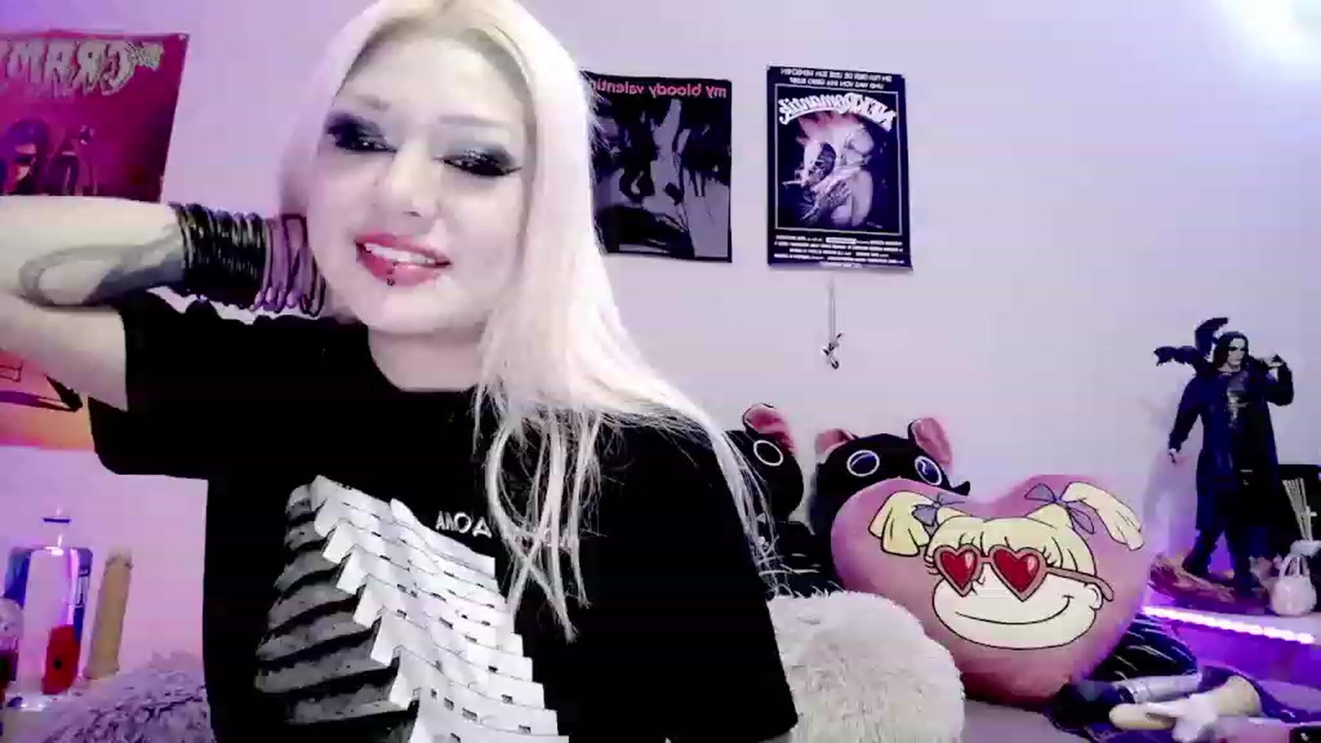 Gallery image thumbnail from BloodAngel_'s myfreecams stream on, 02/08/2024, 02:22 image 18 of 20