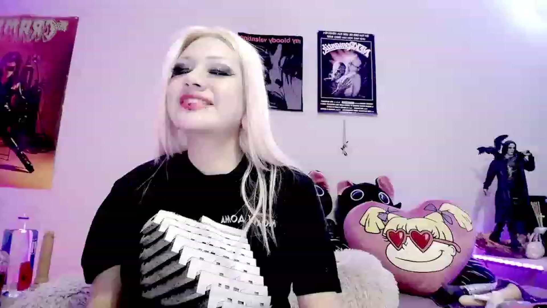 Gallery image thumbnail from BloodAngel_'s myfreecams stream on, 02/08/2024, 02:22 image 16 of 20