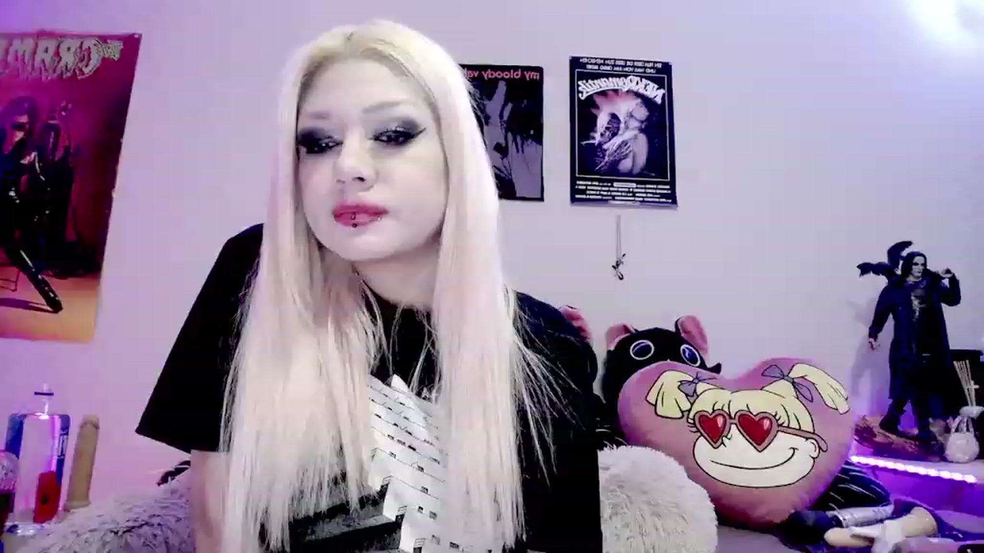 Gallery image thumbnail from BloodAngel_'s myfreecams stream on, 02/08/2024, 02:22 image 11 of 20