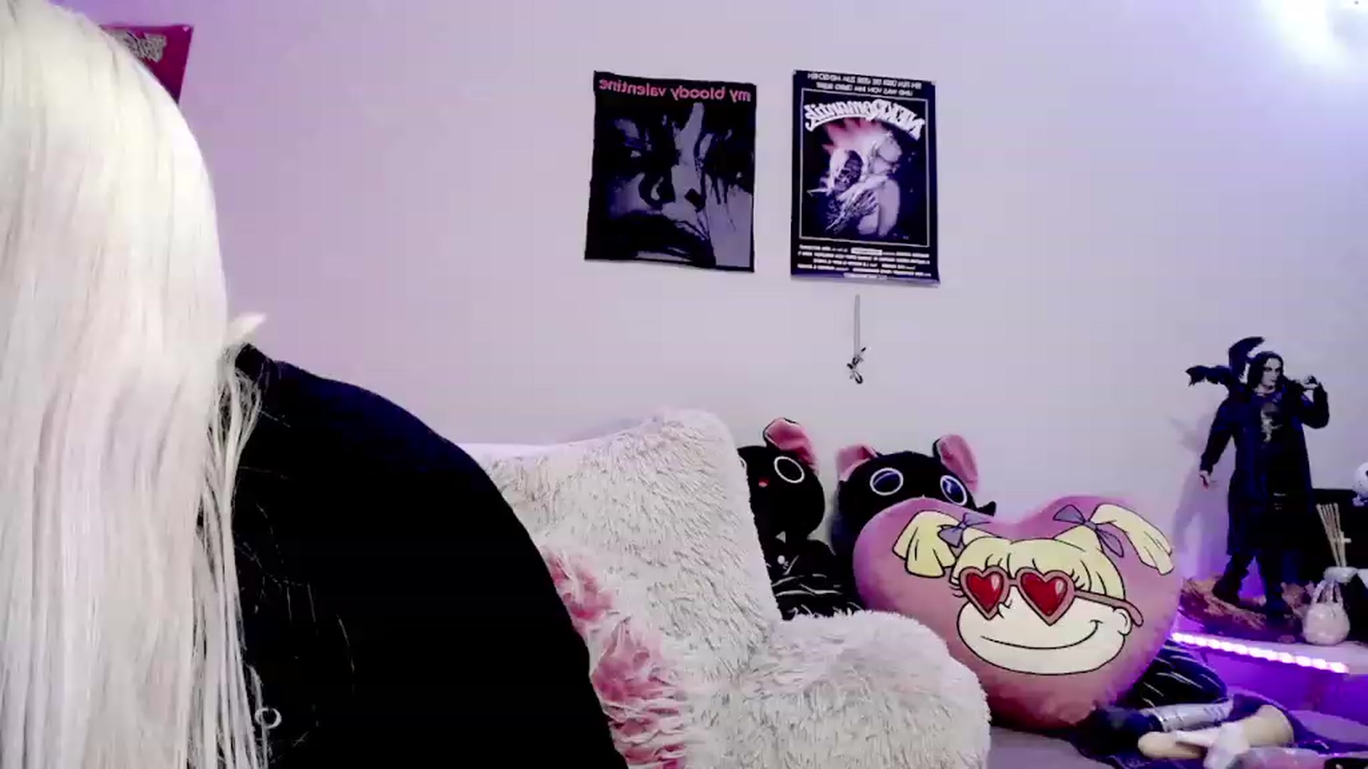 Gallery image thumbnail from BloodAngel_'s myfreecams stream on, 02/08/2024, 02:22 image 12 of 20