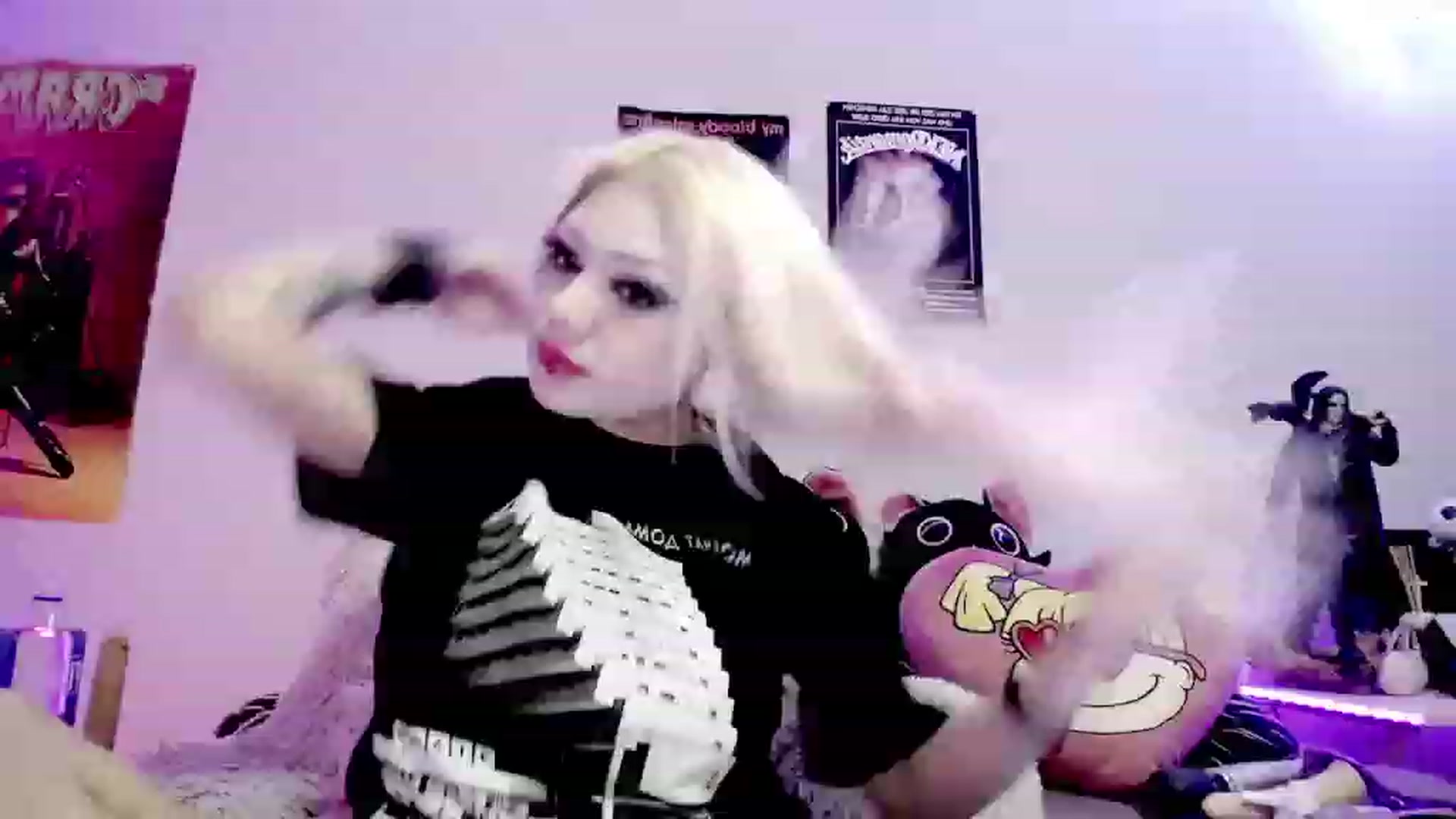 Gallery image thumbnail from BloodAngel_'s myfreecams stream on, 02/08/2024, 02:22 image 3 of 20