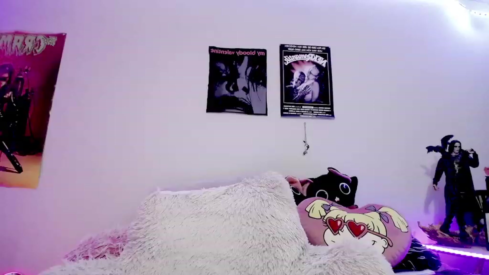 Gallery image thumbnail from BloodAngel_'s myfreecams stream on, 02/28/2024, 09:15 image 19 of 20