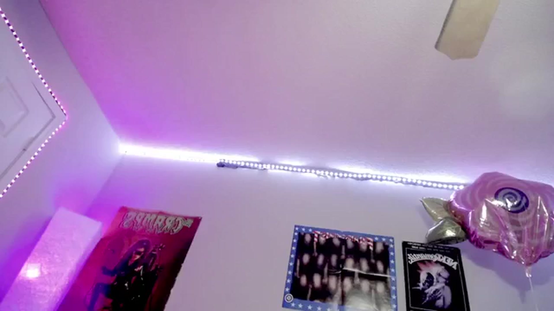 Gallery image thumbnail from BloodAngel_'s myfreecams stream on, 03/23/2024, 01:50 image 17 of 20