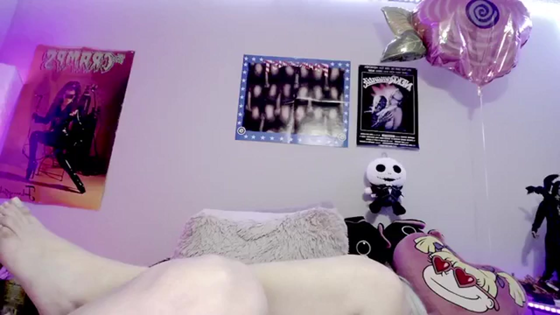 Gallery image thumbnail from BloodAngel_'s myfreecams stream on, 03/23/2024, 02:06 image 1 of 20