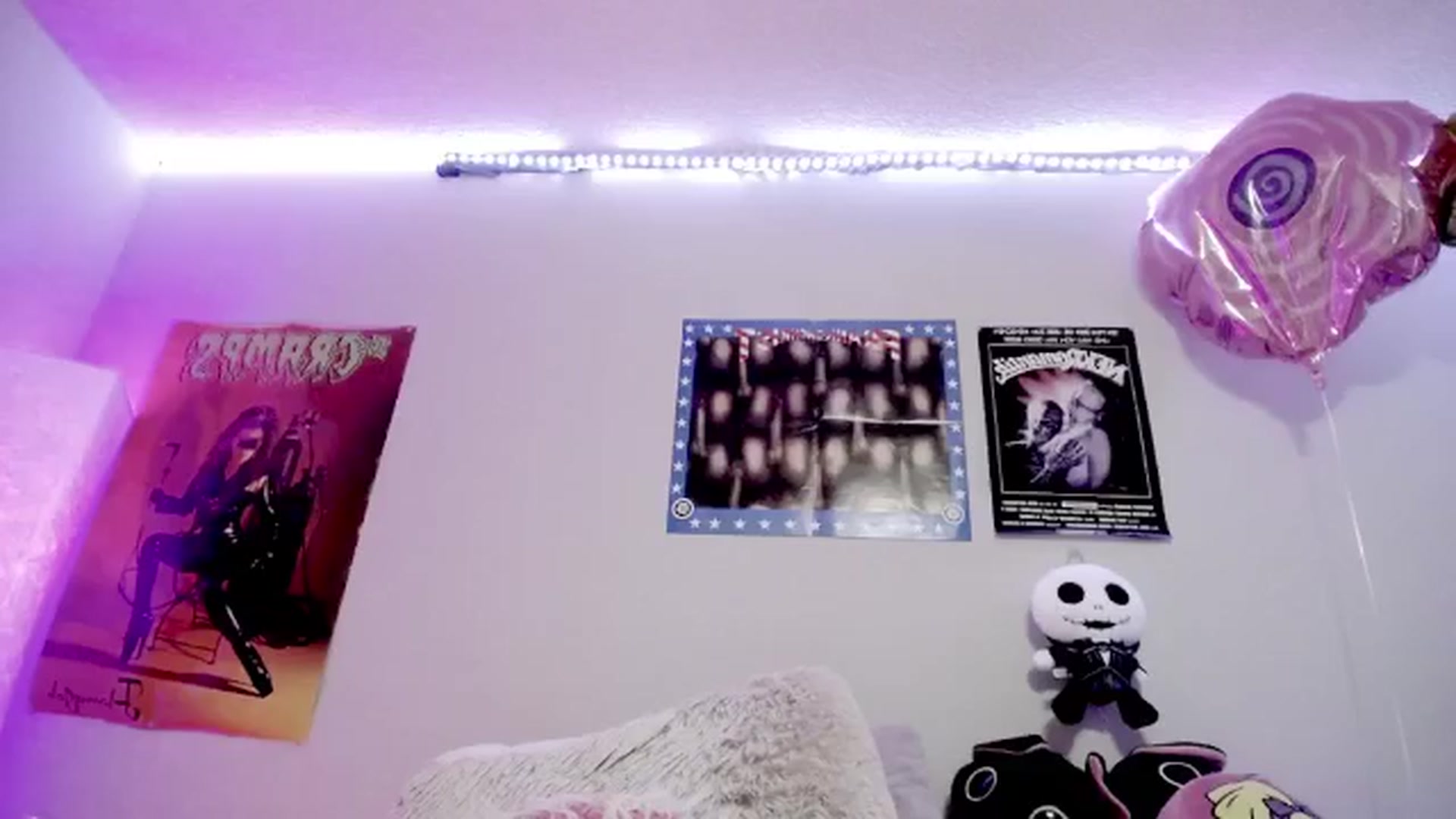 Gallery image thumbnail from BloodAngel_'s myfreecams stream on, 03/23/2024, 09:10 image 20 of 20
