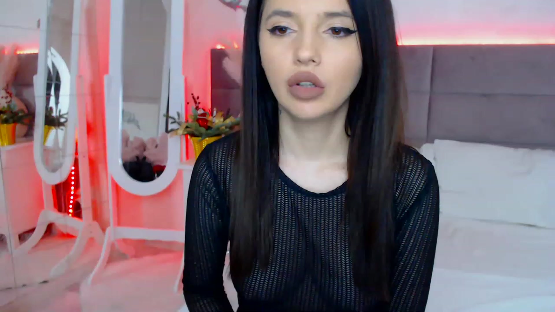 Gallery image thumbnail from BloodElf_Lu's myfreecams stream on, 12/19/2022, 05:39 image 15 of 20