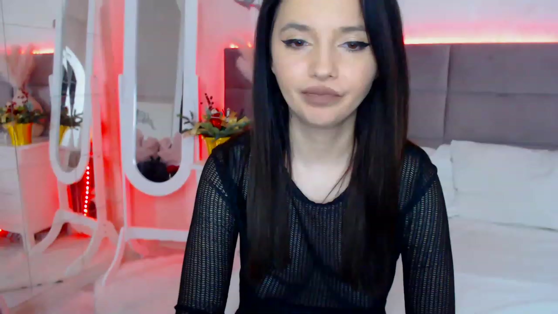 Gallery image thumbnail from BloodElf_Lu's myfreecams stream on, 12/19/2022, 05:39 image 14 of 20