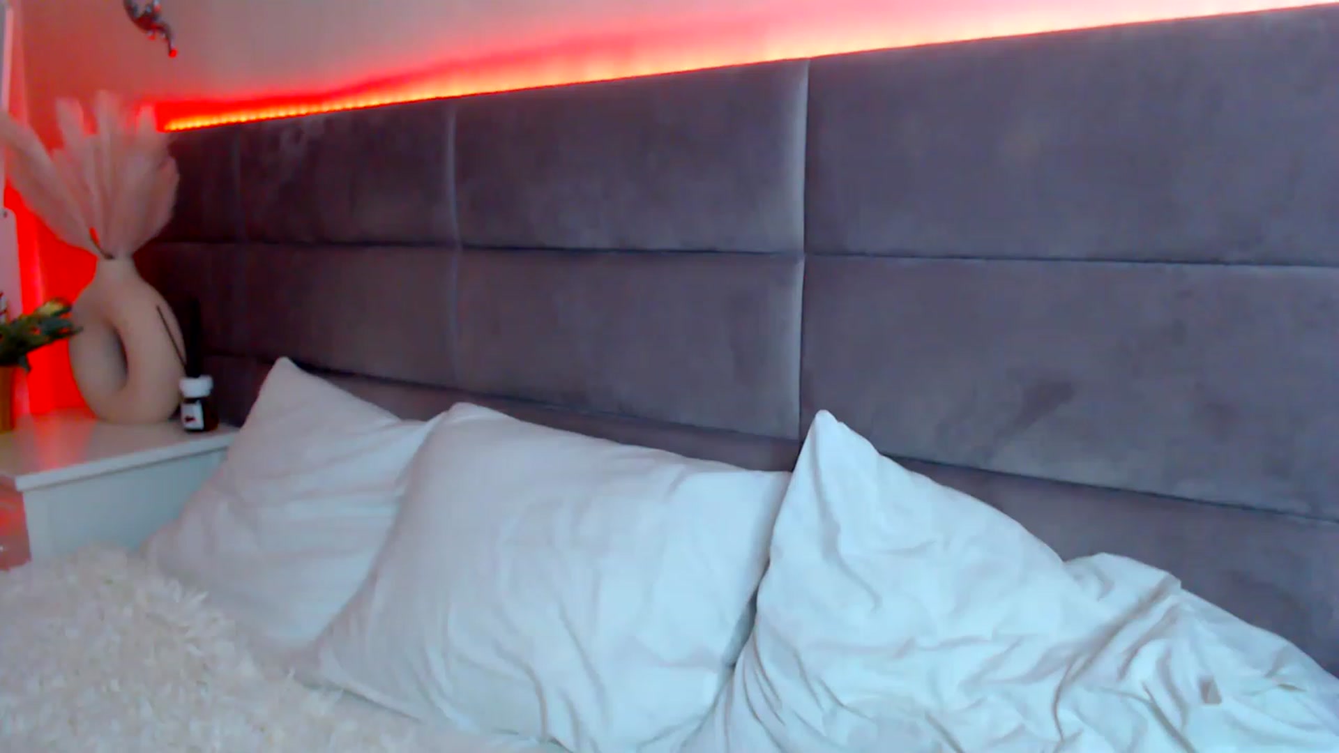 Gallery image thumbnail from BloodElf_Lu's myfreecams stream on, 12/22/2022, 04:53 image 11 of 20