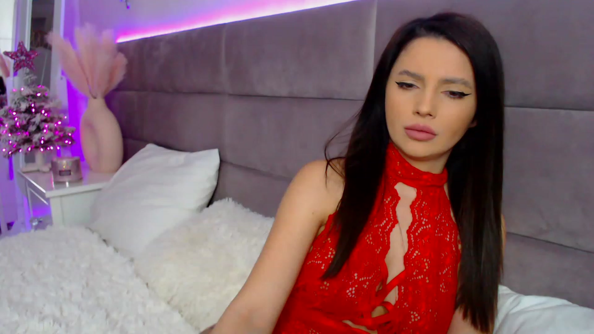 Gallery image thumbnail from BloodElf_Lu's myfreecams stream on, 01/08/2023, 03:50 image 6 of 20