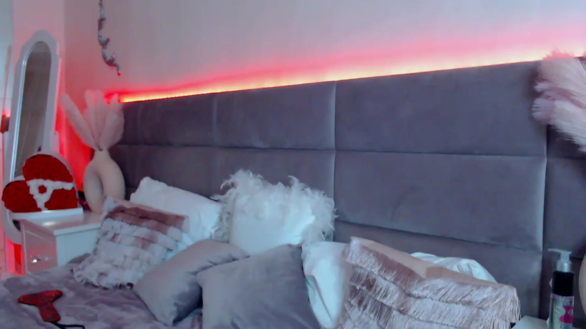 Gallery image thumbnail from BloodElf_Lu's myfreecams stream on, 02/11/2023, 02:39 image 3 of 20