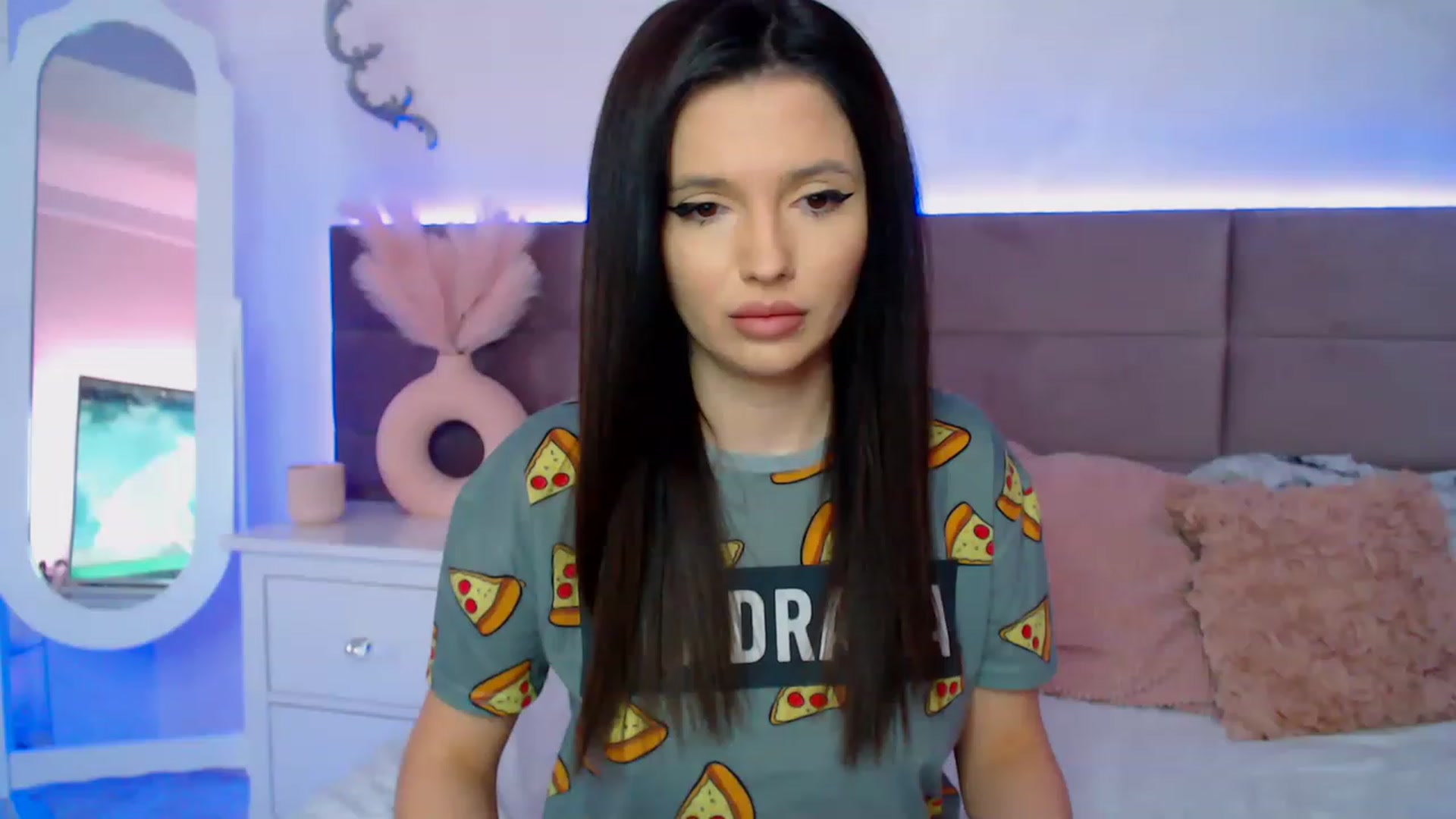 Gallery image thumbnail from BloodElf_Lu's myfreecams stream on, 03/11/2023, 03:59 image 15 of 20