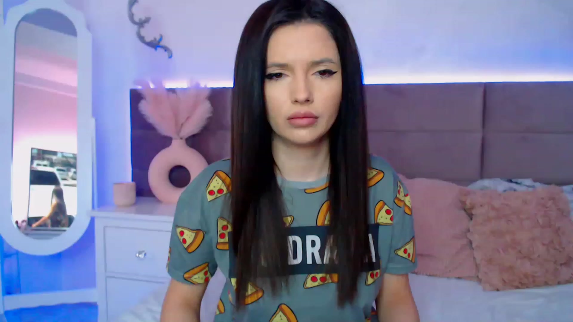 Gallery image thumbnail from BloodElf_Lu's myfreecams stream on, 03/11/2023, 03:59 image 16 of 20