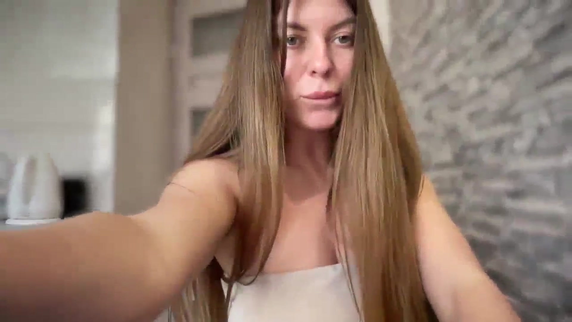 Gallery image thumbnail from BloodyMaria's myfreecams stream on, 03/23/2024, 13:34 image 12 of 20