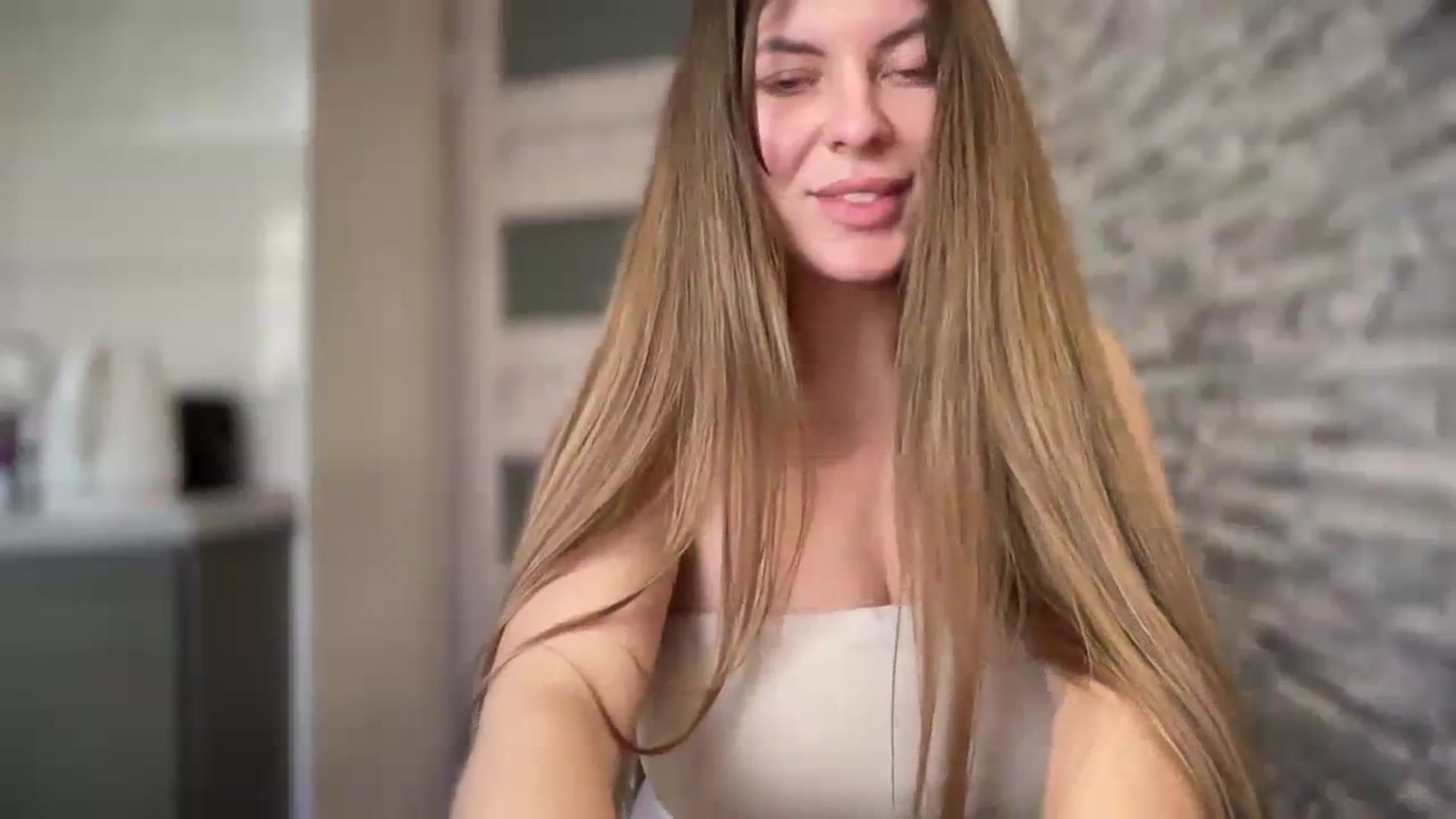 Gallery image thumbnail from BloodyMaria's myfreecams stream on, 03/23/2024, 13:34 image 18 of 20
