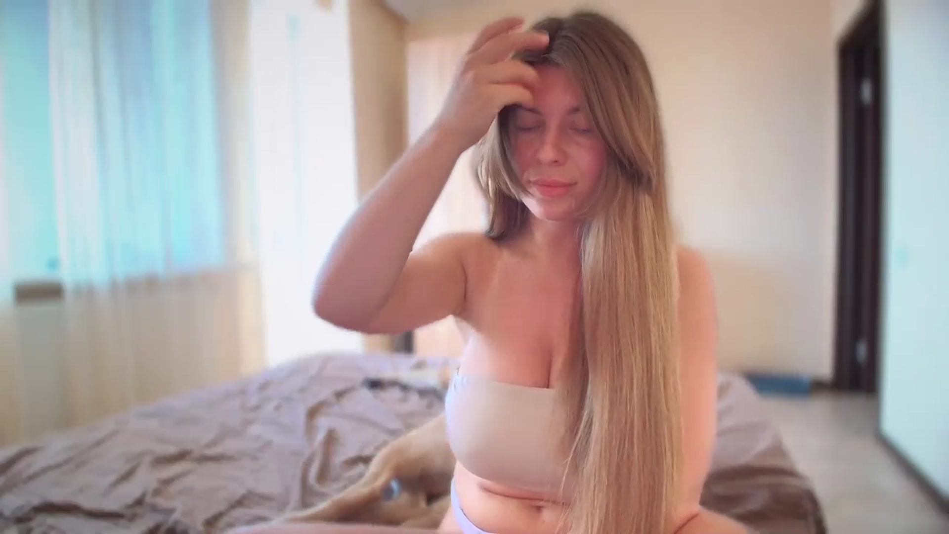 Gallery image thumbnail from BloodyMaria's myfreecams stream on, 07/25/2024, 08:37 image 13 of 20