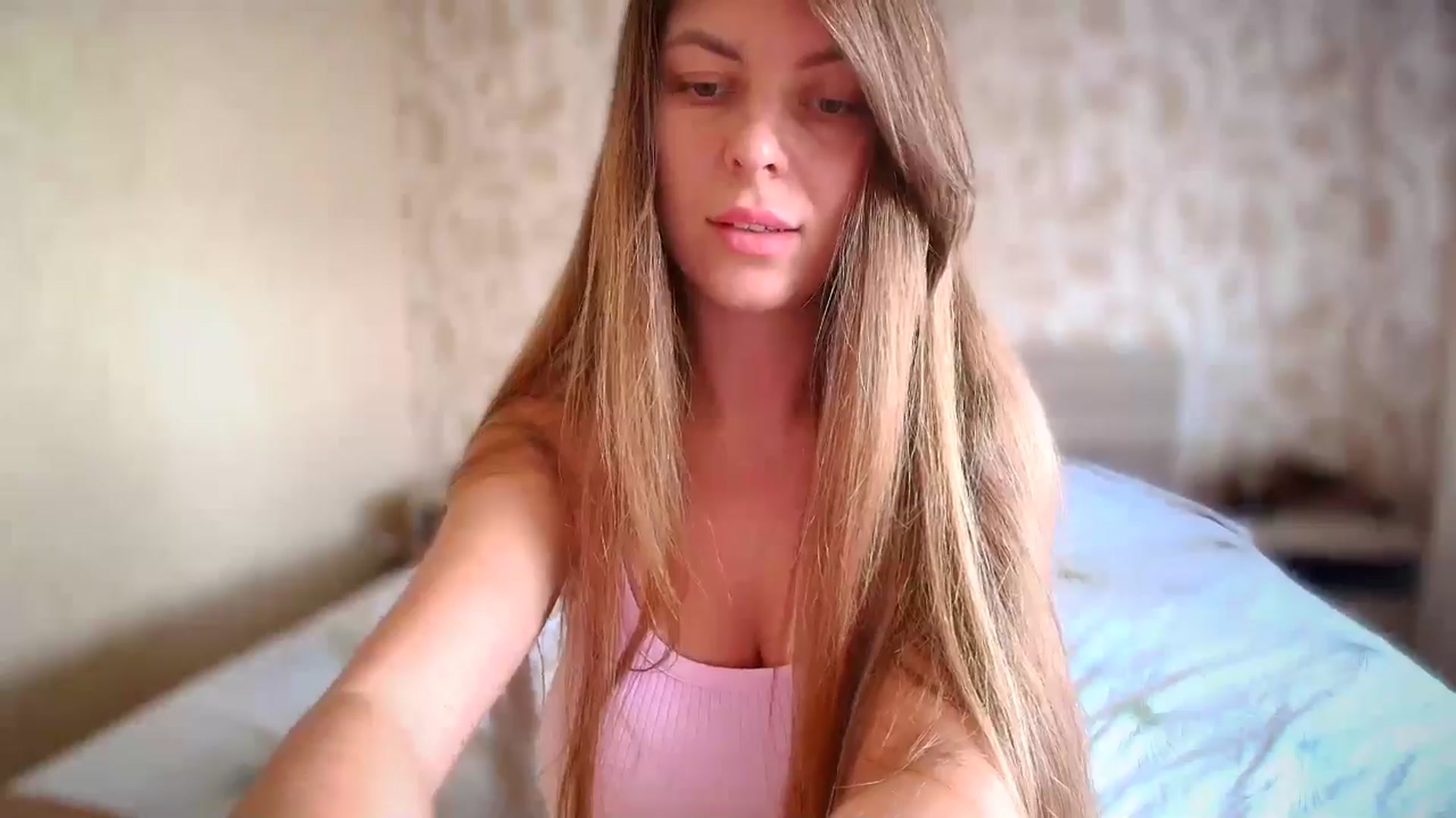 Gallery image thumbnail from BloodyMaria's myfreecams stream on, 08/09/2024, 10:14 image 15 of 20