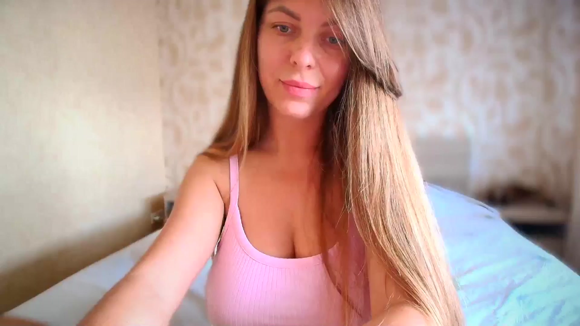 Gallery image thumbnail from BloodyMaria's myfreecams stream on, 08/09/2024, 10:14 image 3 of 20