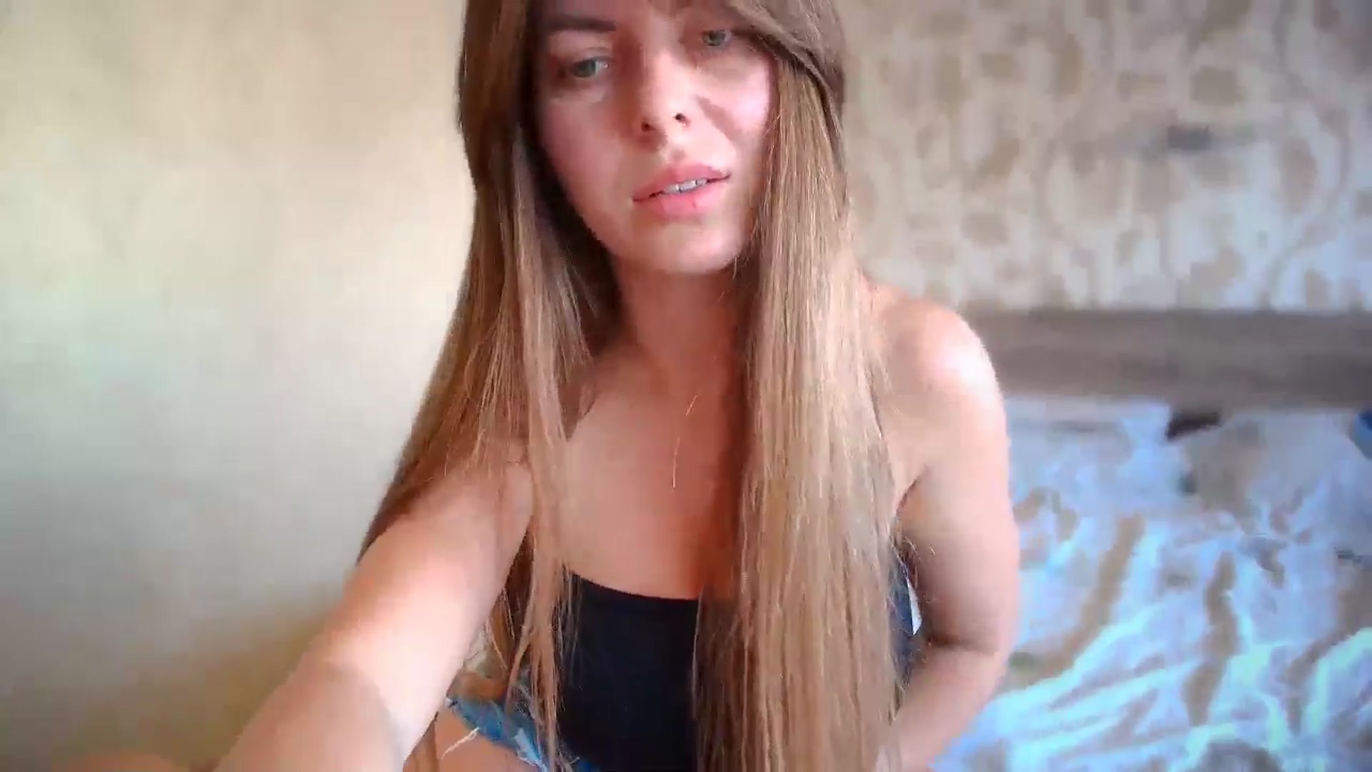 Gallery image thumbnail from BloodyMaria's myfreecams stream on, 08/14/2024, 12:11 image 18 of 20
